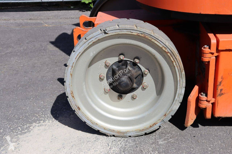 Plataforma elevadora JLG