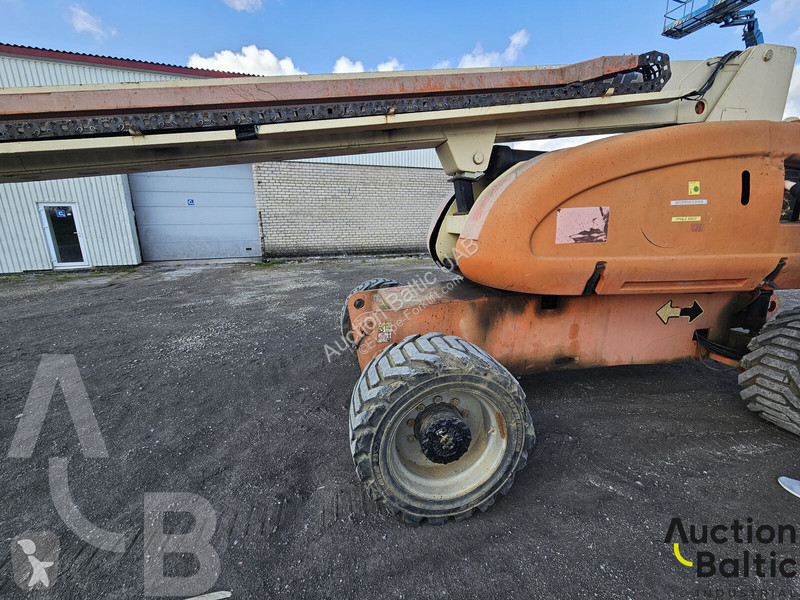 Plataforma elevadora JLG