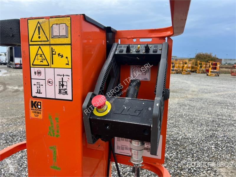 Nacelle JLG 1230 Vertical Mast Lift