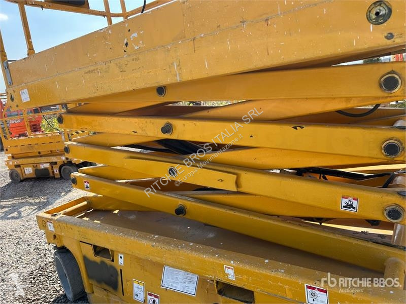 Nacela Haulotte Electric Scissor Lift