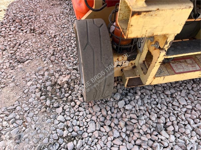 Emelőkosár JLG Electric Scissor Lift