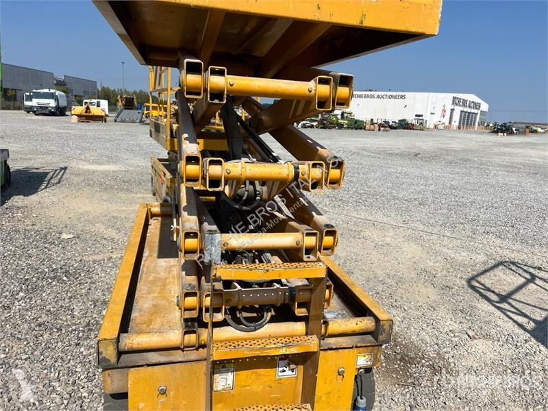 Nacela Haulotte Comact 12 Electric Scissor Lift