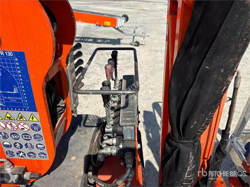 Emelőkosár  R130 Crawler Articulating Boom Lift...