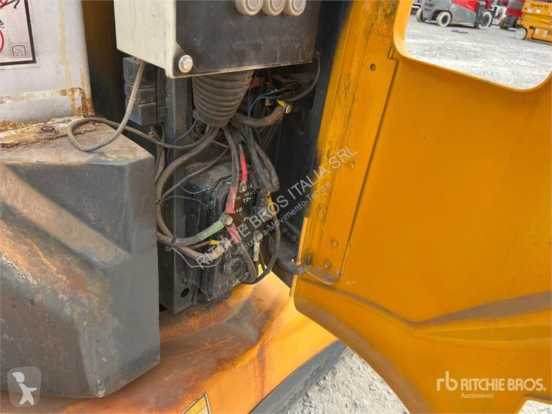 Plataforma elevadora Haulotte Vertical Mast Lift