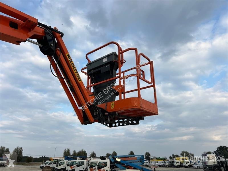 Plataforma elevadora JLG 450AJ  Electric...