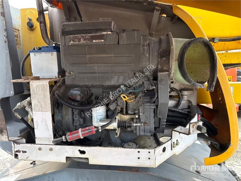 Lift Haulotte HA16PX Articulating Boom Lift