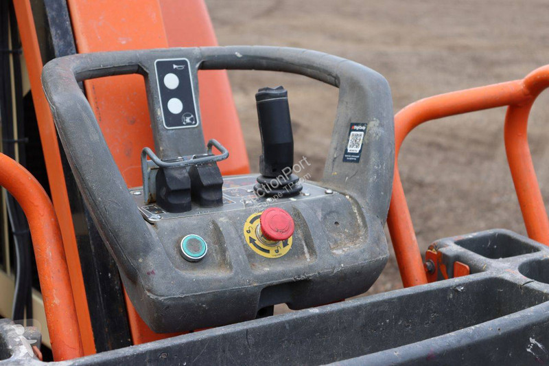 Plataforma elevadora JLG 10E