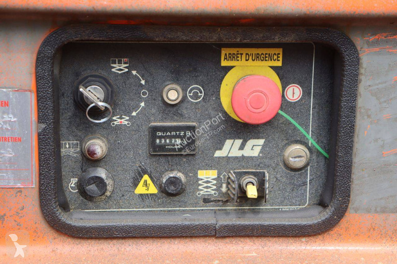 Plataforma elevadora JLG