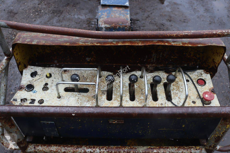 Plataforma elevadora Aichi R18.2