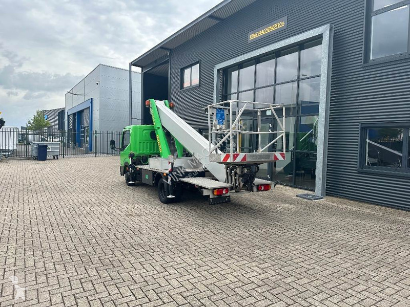 Hoogwerker Palfinger P 260 B op Nissan Cabstar