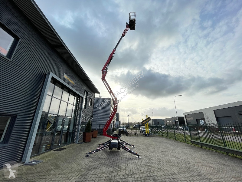 منصة تلسكوبية Hinowa Lightlift 15.70 SOLD