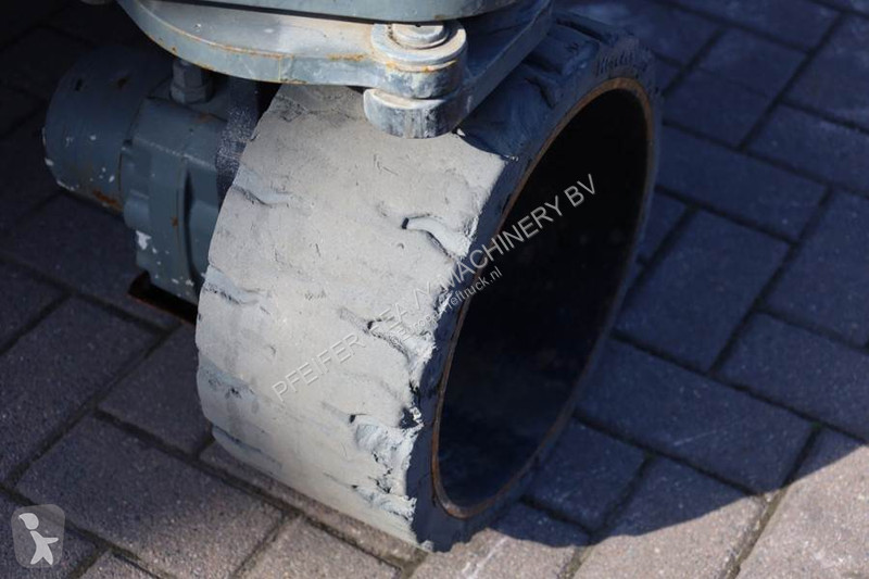 منصة تلسكوبية Hollandlift Ecostar HL-11816...