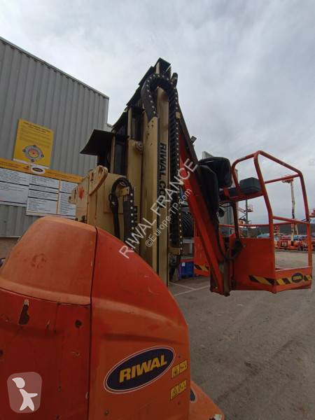 Piattaforma aerea JLG T10E