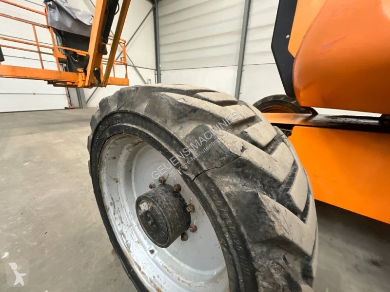 Lift JLG 4x4x4