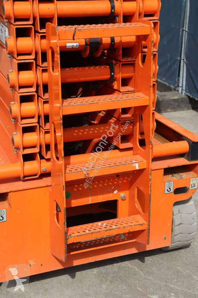 Piattaforma aerea PB PB S140-12EC
