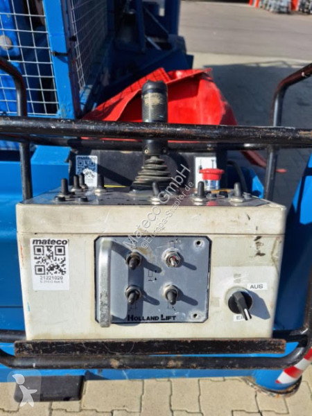 منصة تلسكوبية Hollandlift HL-220 D25 4WD/P/N