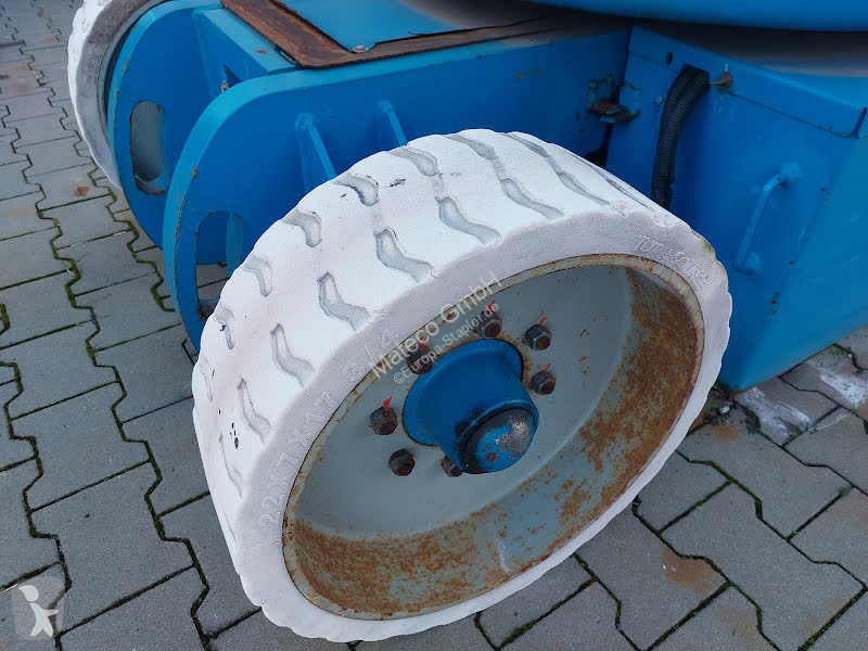 منصة تلسكوبية Genie Z30/20N