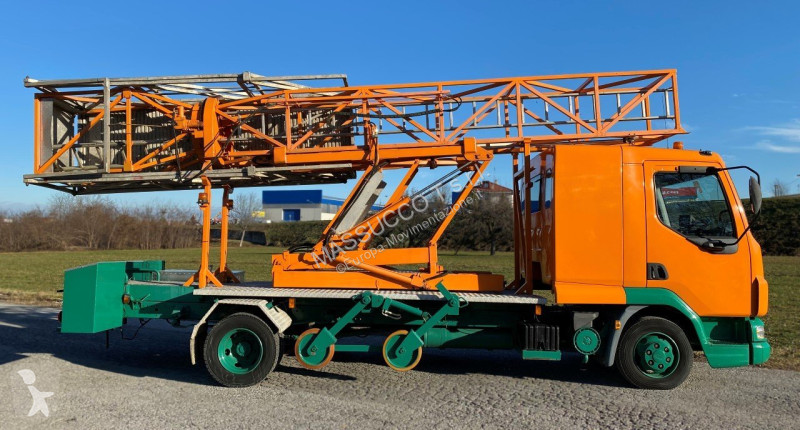 منصة تلسكوبية DAF LF