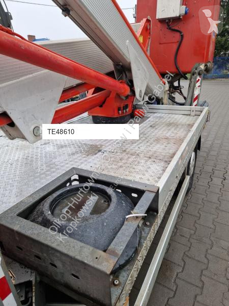 منصة تلسكوبية Iveco MX200