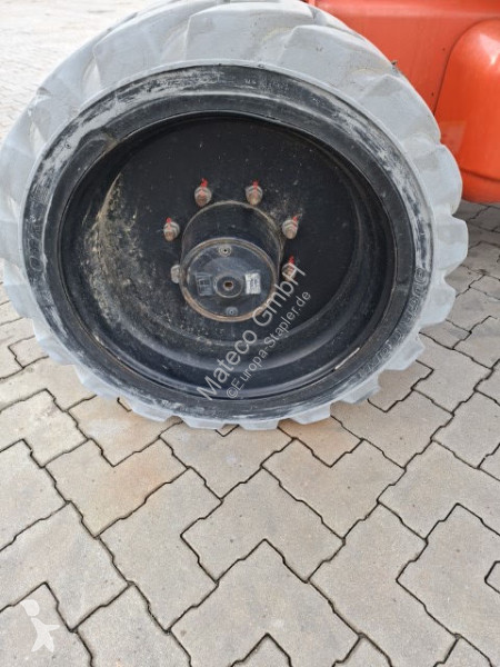 منصة تلسكوبية Niftylift HR28 HYBRID 4X4