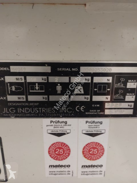 منصة تلسكوبية JLG M4069