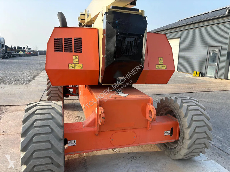 منصة تلسكوبية JLG H800 HYBRID