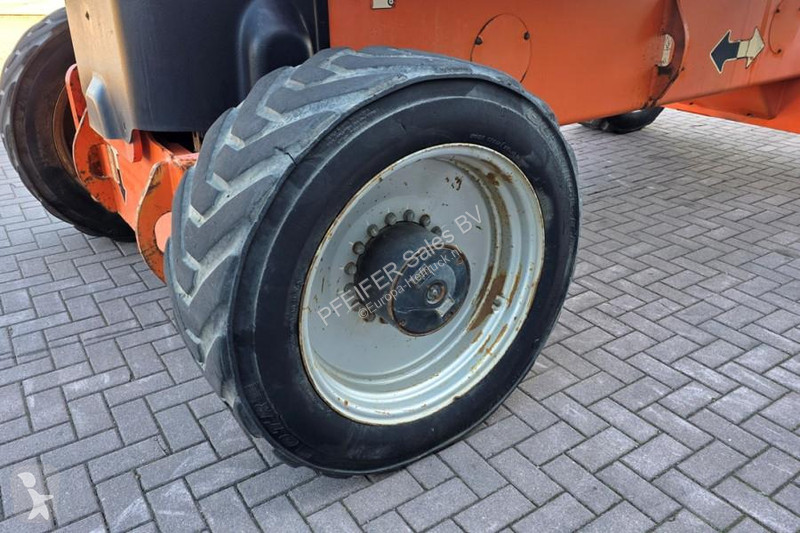 منصة تلسكوبية JLG Diesel, 4x4x4 Drive, 40.1m...