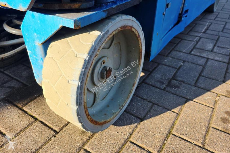 منصة تلسكوبية Genie GS2632 Electric, 10m...