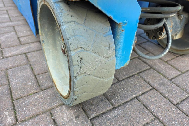 منصة تلسكوبية Genie GS2632 Electric, 10m...