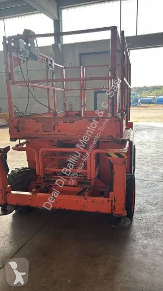 منصة تلسكوبية Skyjack SJ 6826RT