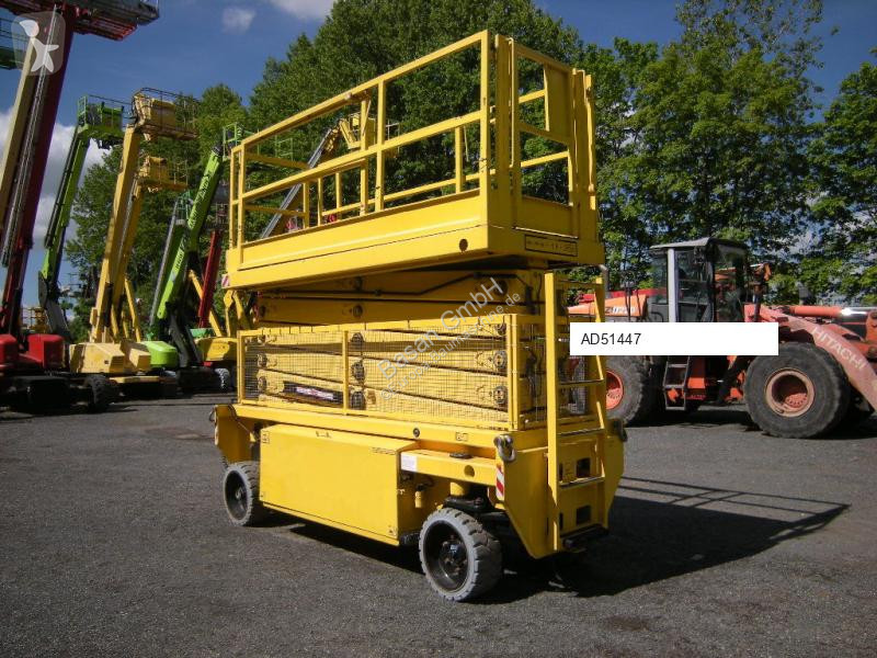 منصة تلسكوبية Hollandlift HL 190E12