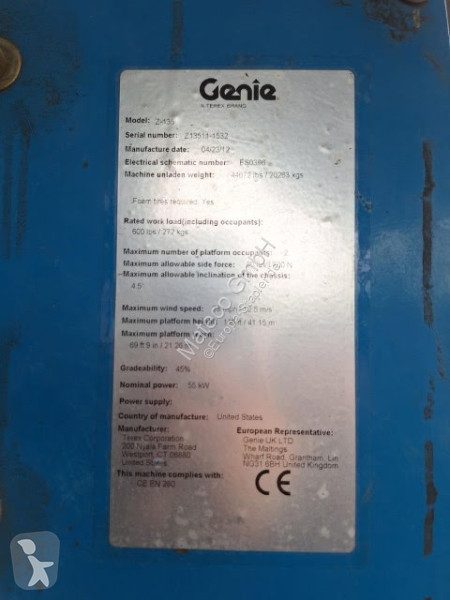 منصة تلسكوبية Genie Z135/70