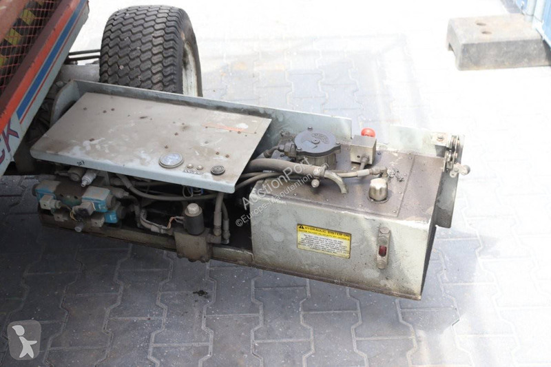 منصة تلسكوبية Skyjack SJ III - 6832