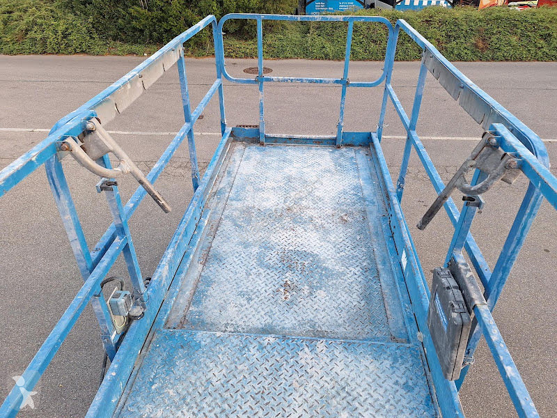 منصة تلسكوبية Haulotte COMPACT 12 DX