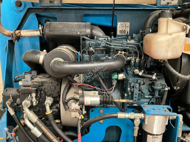 منصة تلسكوبية Genie Z 34/22