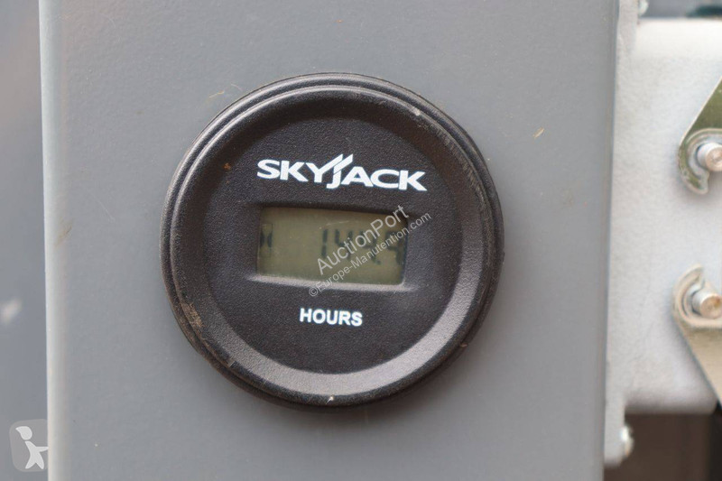 Plataforma elevadora Skyjack SJ12