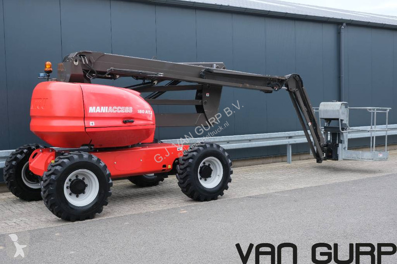 Plataforma elevadora Manitou | 2018 | 2058h