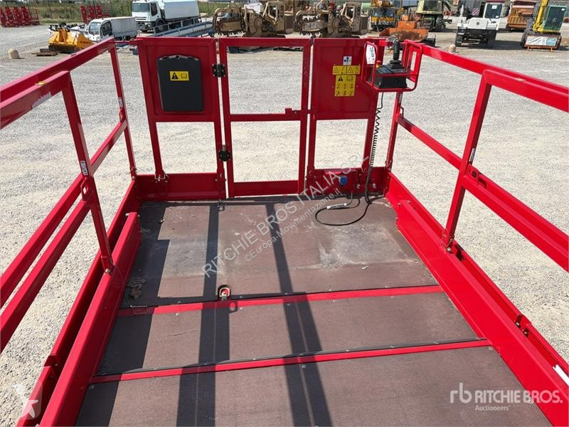 Автовишка Magni 4x4 Electric Scissor Lift (Unused)