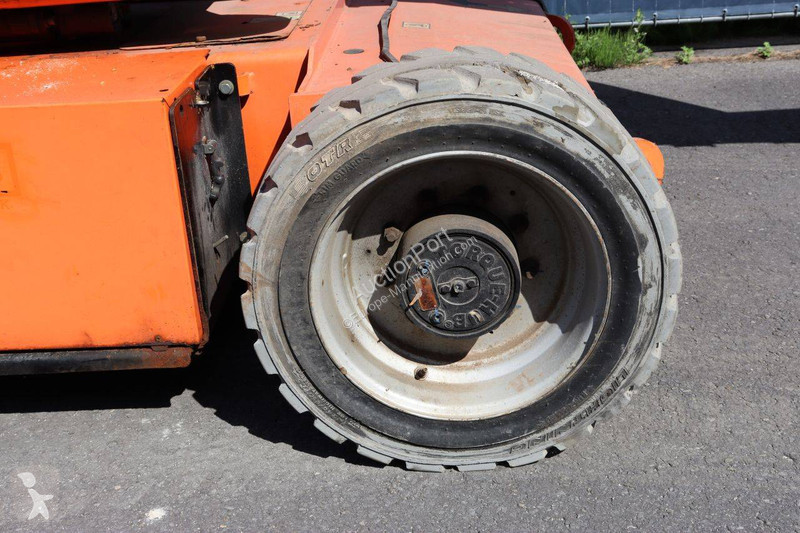 Plataforma elevadora JLG