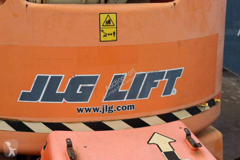 Plataforma elevadora JLG