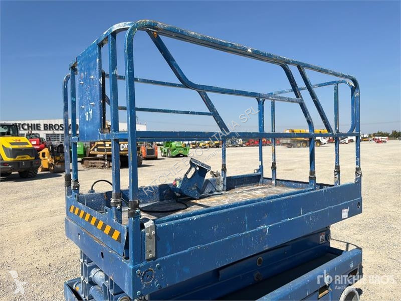 升降机 Haulotte Electric Scissor Lift