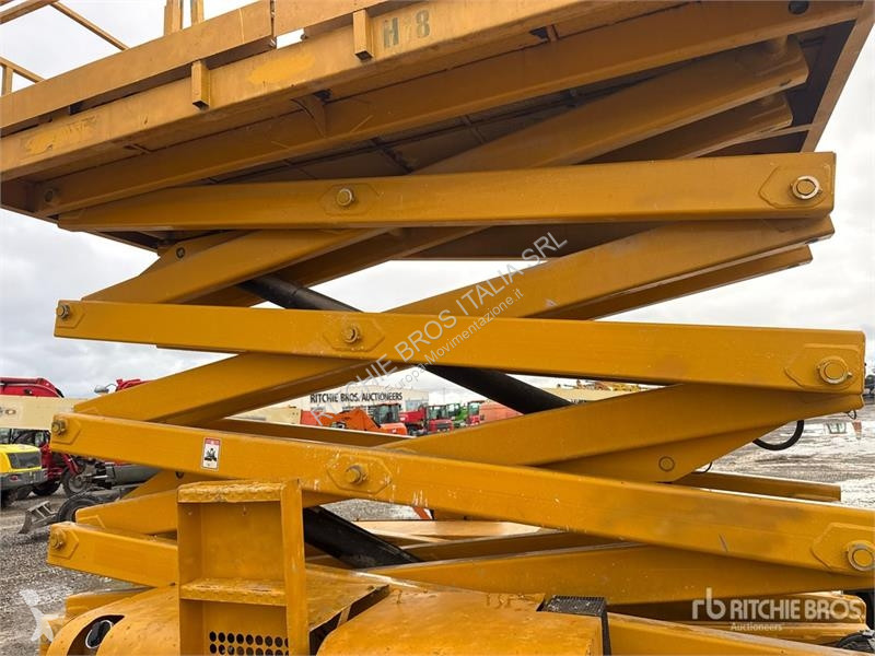 Nacela Haulotte HA18SDX Diesel Scissor Lift