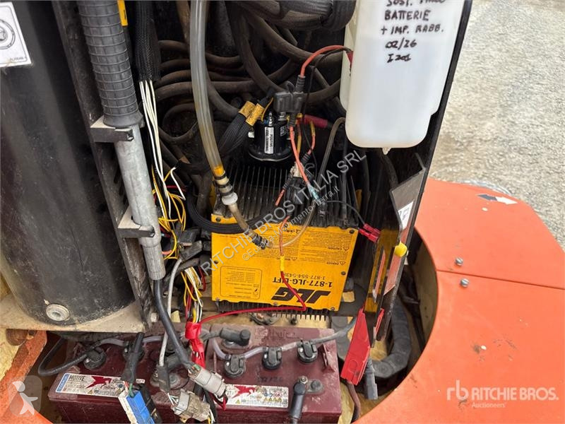 升降机 JLG 12E Vertical Mast Lift