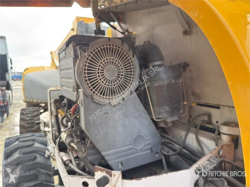 升降机 Haulotte Articulating Boom Lift (Inoperable)