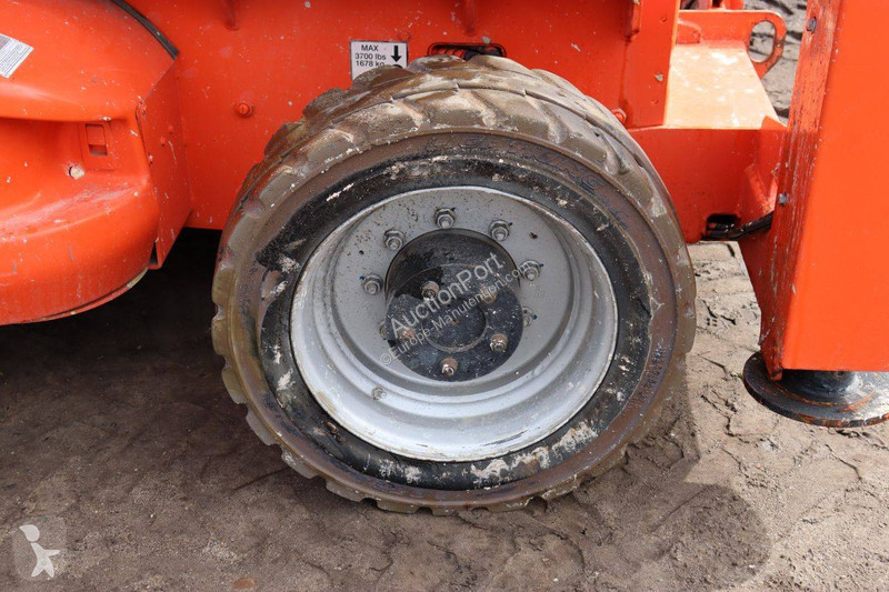 升降机 JLG M4069