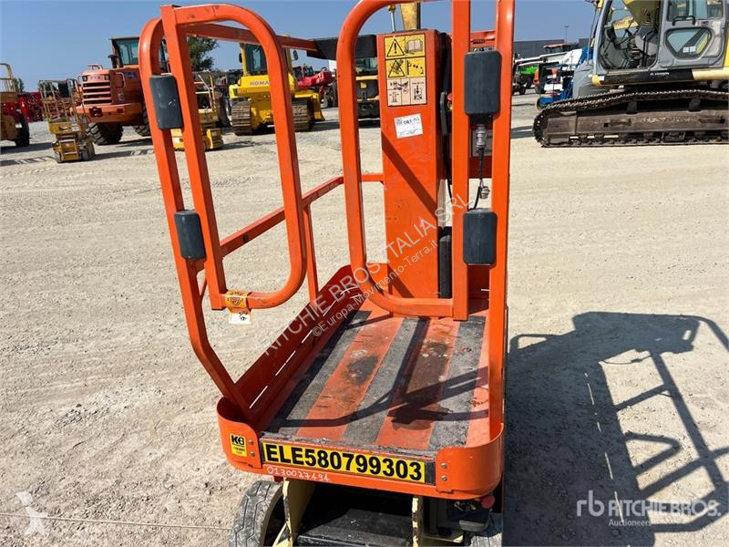 Emelőkosár JLG Vertical Mast Lift