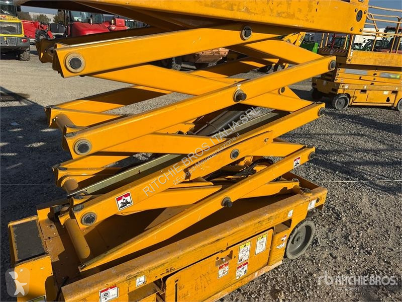 Emelőkosár Haulotte COMPACT8 Electric Scissor Lift