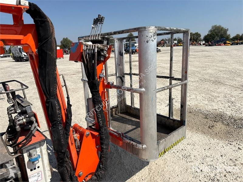 Emelőkosár  R130 Crawler Articulating Boom Lift...