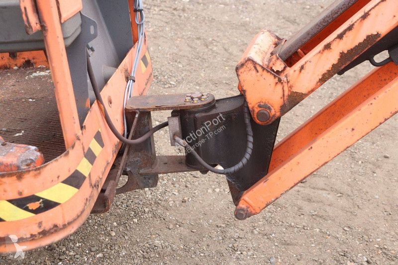Plataforma elevadora JLG