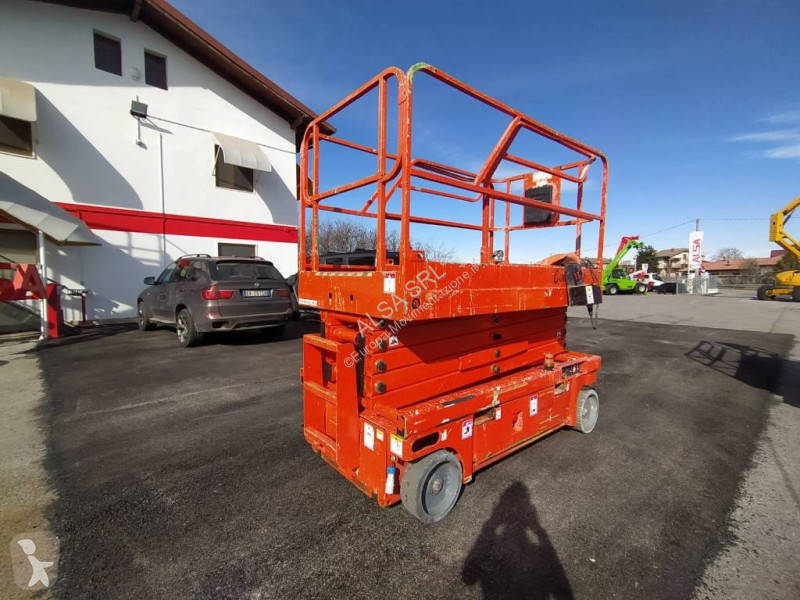 منصة تلسكوبية Haulotte